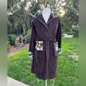 Cozy Dream hooded bathrobe with camouflage accents - size S